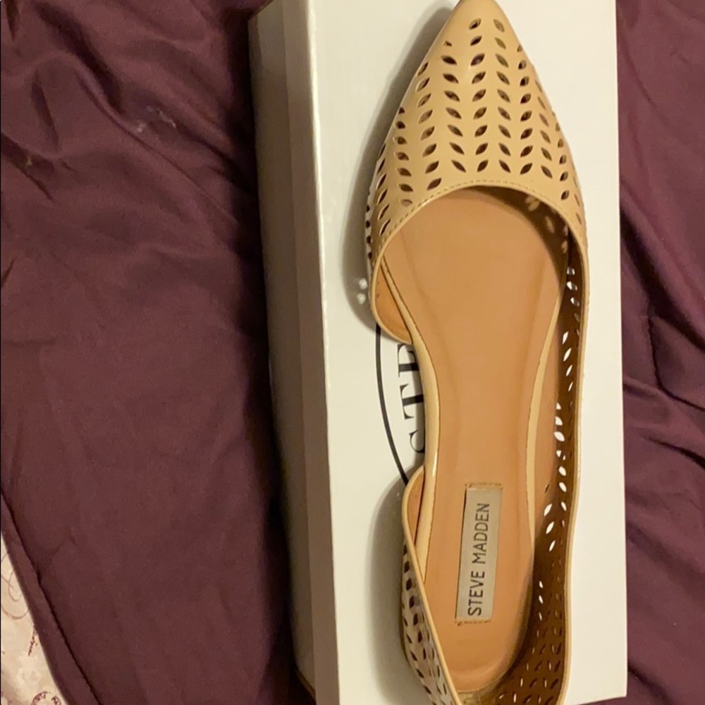 Nude Steve Madden Flat